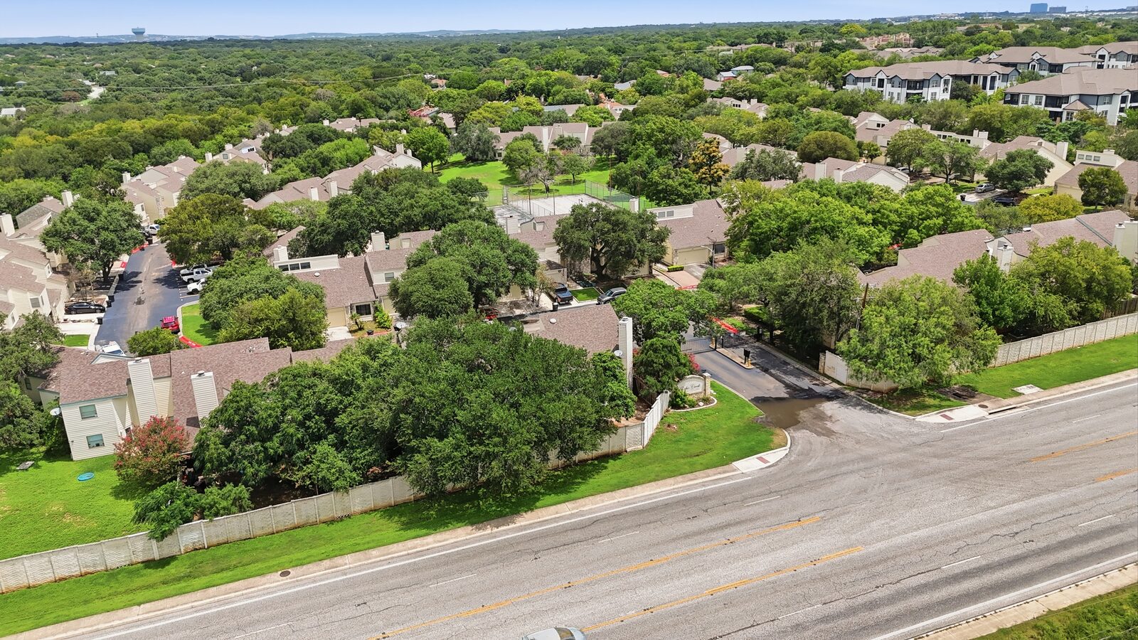 Aerial view of 8515 Echo Creek Lane and the Echo Creek community (photo 11 of 71)
