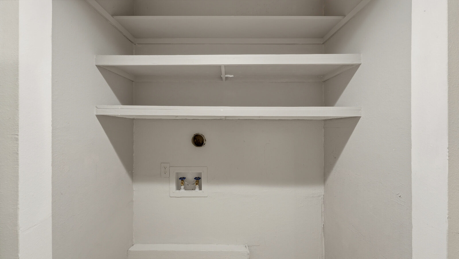 Secondary bedroom with bay window nook and double closets